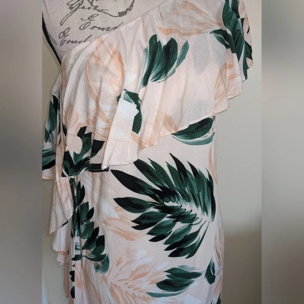 SCRIPTED Ruffled One Shoulder Mini Dress Size Small - Picture 5 of 6